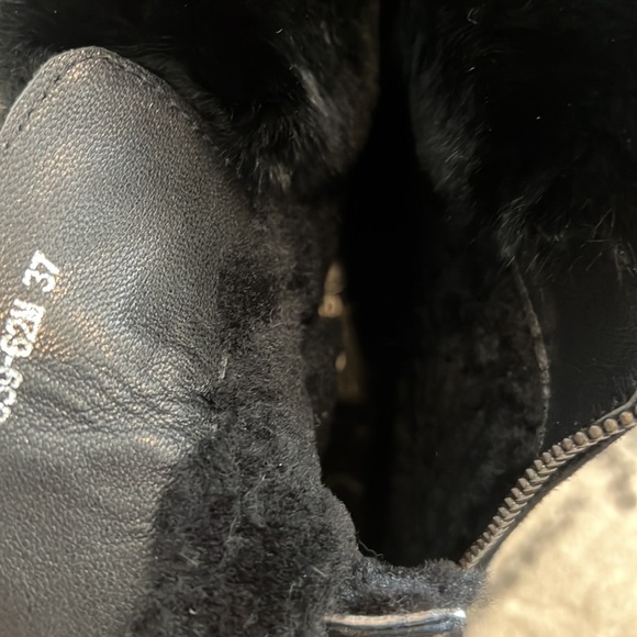 Ukrainian Suede black boots with fur and wool lining - Picture 13 of 14